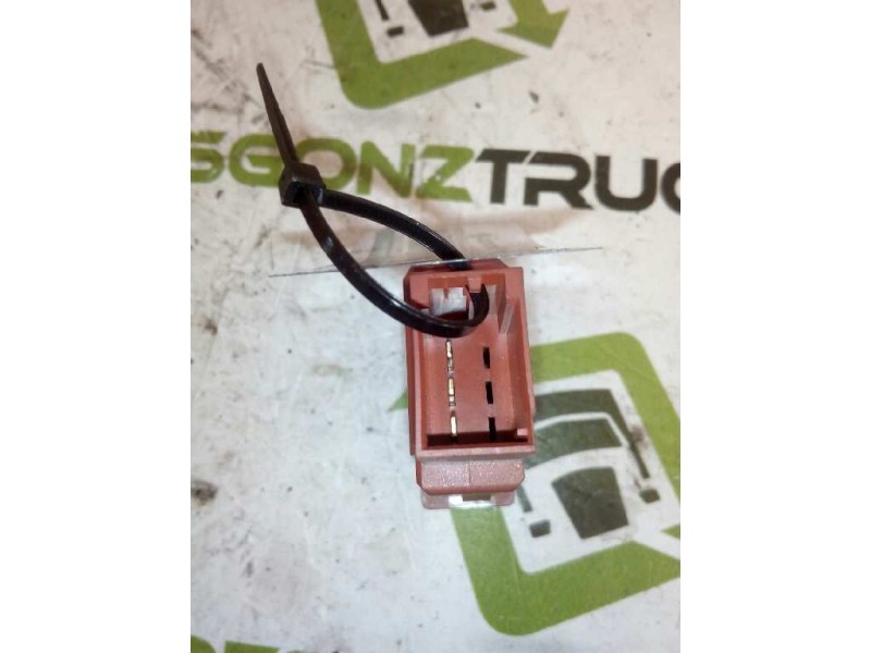 Recambio de boton regulacion de faros para man tgx 18.xxx fg / 4x2 bl xl referencia OEM IAM 81259070333  