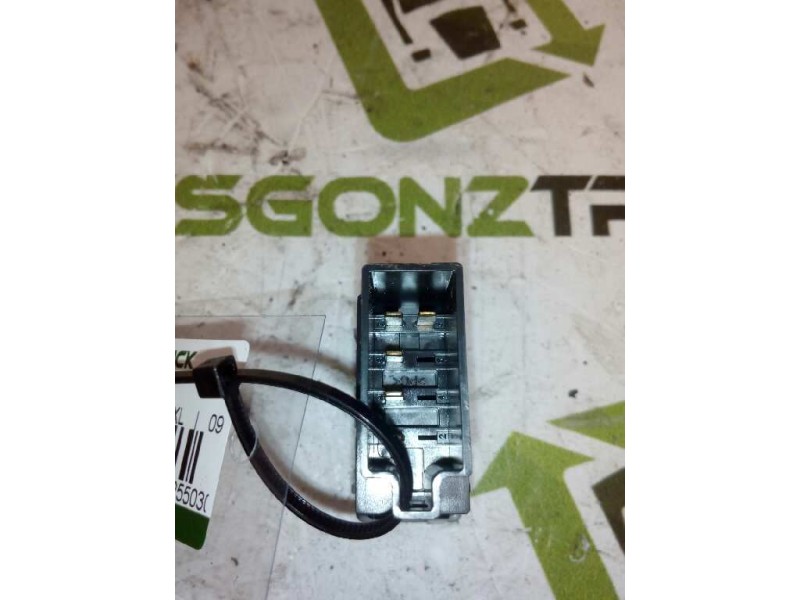 Recambio de mando multifuncion para man tgx 18.xxx fg / 4x2 bl xl referencia OEM IAM 81255030321  