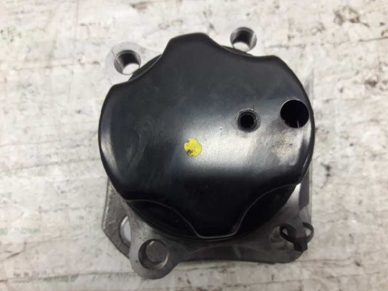 Recambio de buje trasero izquierdo para nissan nv 200 (m20) evalia premium referencia OEM IAM   