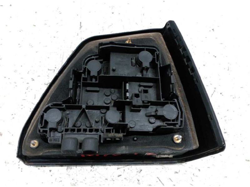 Recambio de piloto trasero izquierdo para volkswagen golf ii (191/193) tour referencia OEM IAM 191945111C  