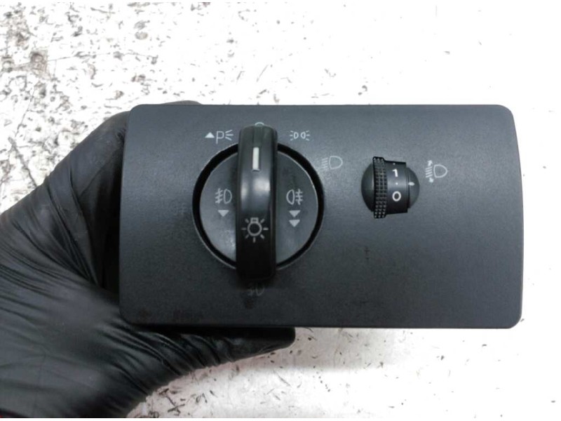 Recambio de mando luces para ford mondeo berlina (ge) ambiente referencia OEM IAM 04052711  