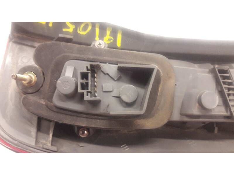 Recambio de piloto trasero izquierdo para fiat punto berl. (176) 55 s referencia OEM IAM 7730723  