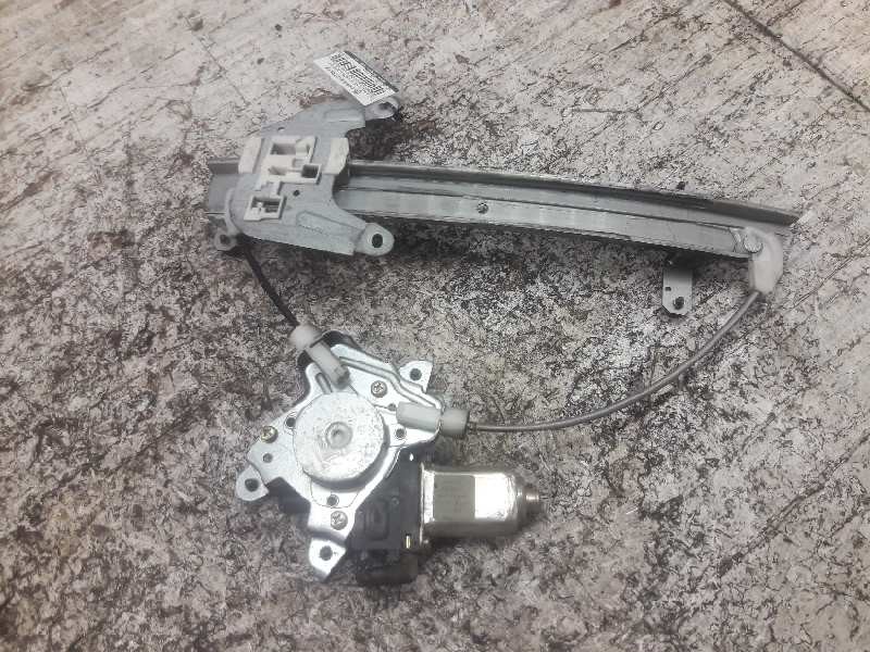 Recambio de elevalunas trasero derecho para nissan maxima qx (ca33) 3.0 elegance referencia OEM IAM 8073089906 2 PINS 