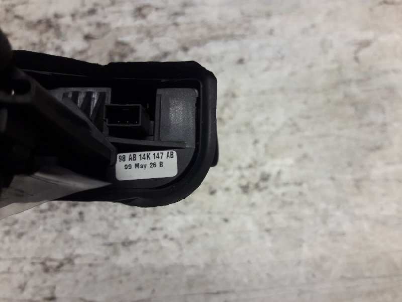 Recambio de mando volante para ford focus berlina (cak) ghia referencia OEM IAM 98AB14K147AB  