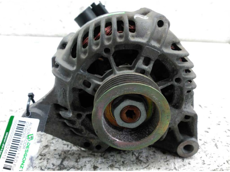 Recambio de alternador para citroën saxo 1.1 referencia OEM IAM 2542525A VALEO 