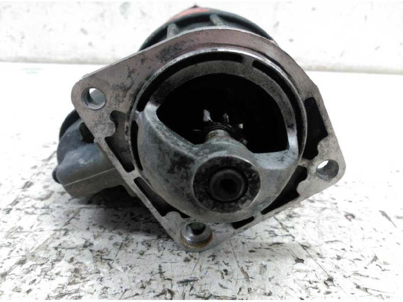 Recambio de motor arranque para peugeot 205 berlina 1.4 referencia OEM IAM 9000333104 9 DIENTES BOSCH