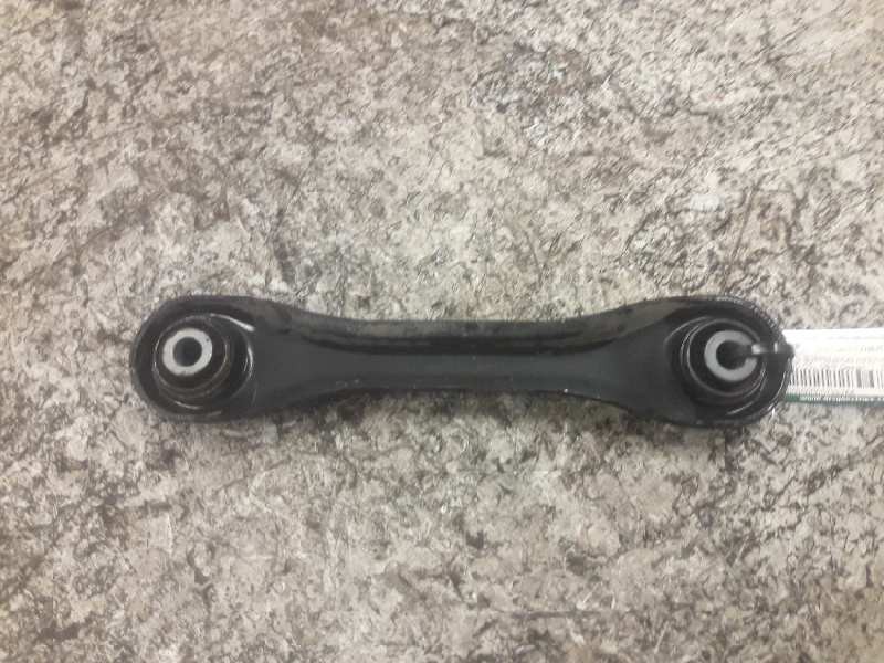 Recambio de brazo suspension inferior trasero derecho para volvo c30 d5 r-design referencia OEM IAM K7LRA  