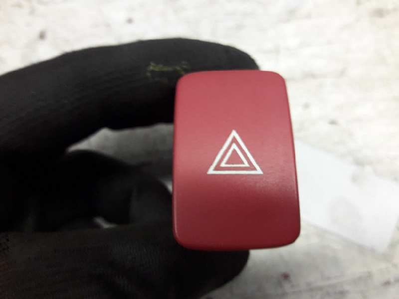 Recambio de warning para hyundai tucson (jm) 2.0 crdi comfort (4wd) referencia OEM IAM 512070  