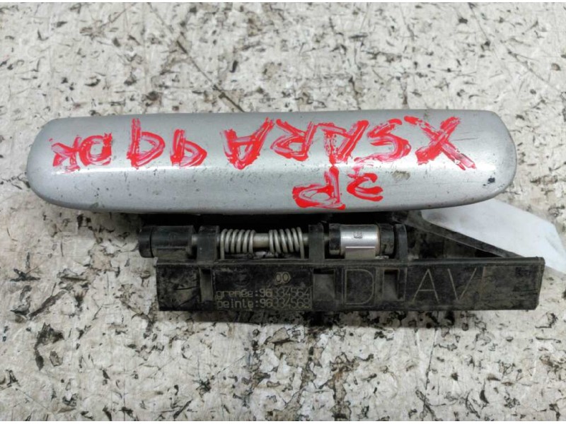 Recambio de maneta exterior delantera derecha para citroën xsara berlina referencia OEM IAM 96334564  