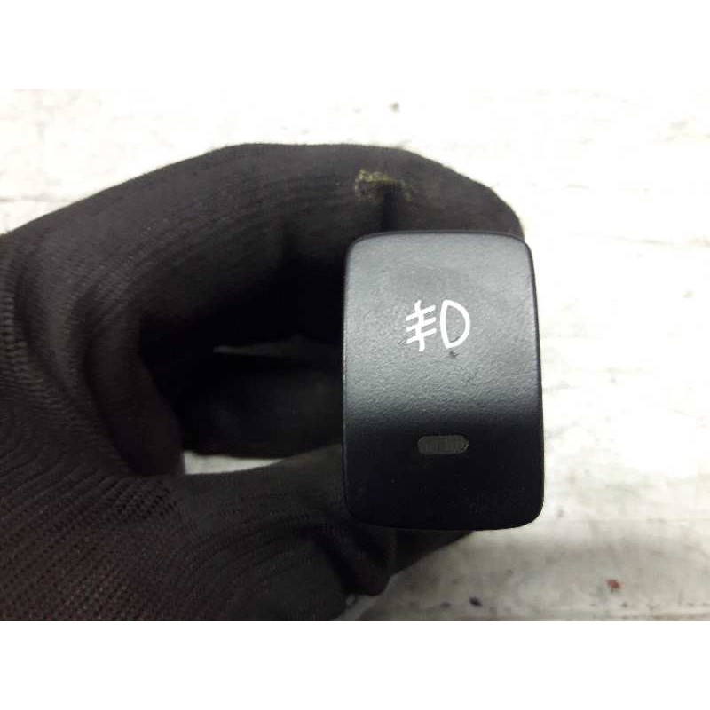 Recambio de boton antiniebla para hyundai tucson (jm) 2.0 crdi comfort (4wd) referencia OEM IAM 51206 DELANTERO 