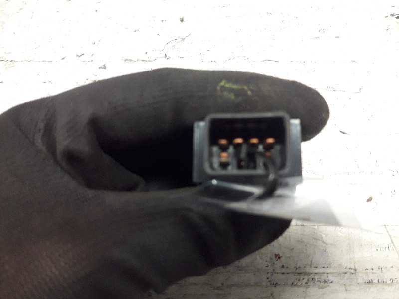 Recambio de boton antiniebla para hyundai tucson (jm) 2.0 crdi comfort (4wd) referencia OEM IAM 51206 DELANTERO 