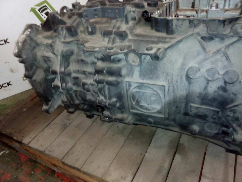 Recambio de caja cambios para renault trucks premium distribution 420.18 (412cv) referencia OEM IAM 12AS2301IT 1327040068 002778