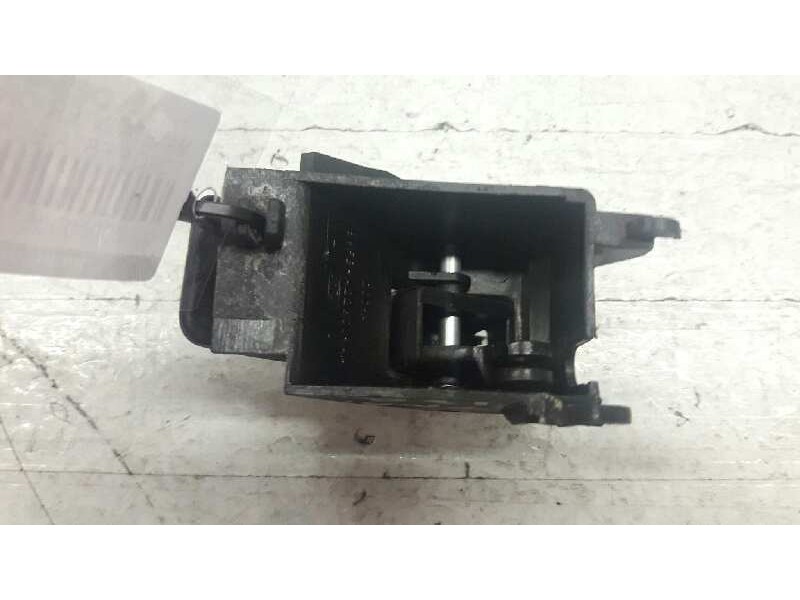 Recambio de maneta interior trasera izquierda para ford fiesta berl./courier surf referencia OEM IAM 89FBA22601AA  