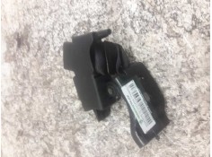 Recambio de enganche de cinturon trasero central para renault clio iii 20 aniversario referencia OEM IAM 33047162 684024  2