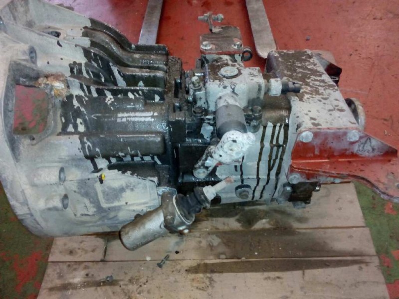 Recambio de caja cambios para iveco trucks eurocargo 65 e 12 (116cv) referencia OEM IAM 2838511003 8192584 8859174