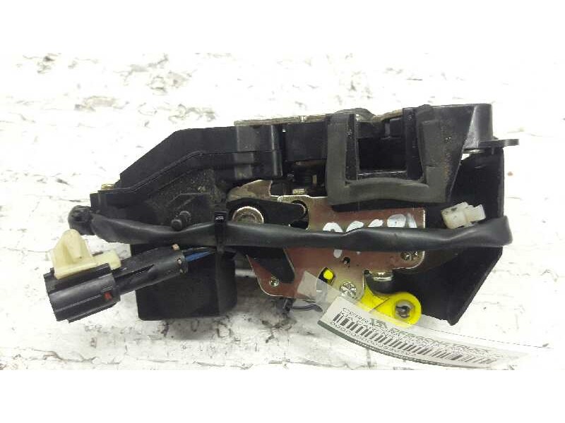 Recambio de cerradura puerta trasera izquierda para kia carens 2.0 crdi ex monovolumen referencia OEM IAM   