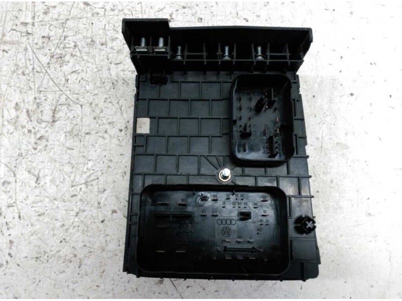 Recambio de caja reles / fusibles para volkswagen golf v berlina (1k1) sportline referencia OEM IAM 1K0937124  