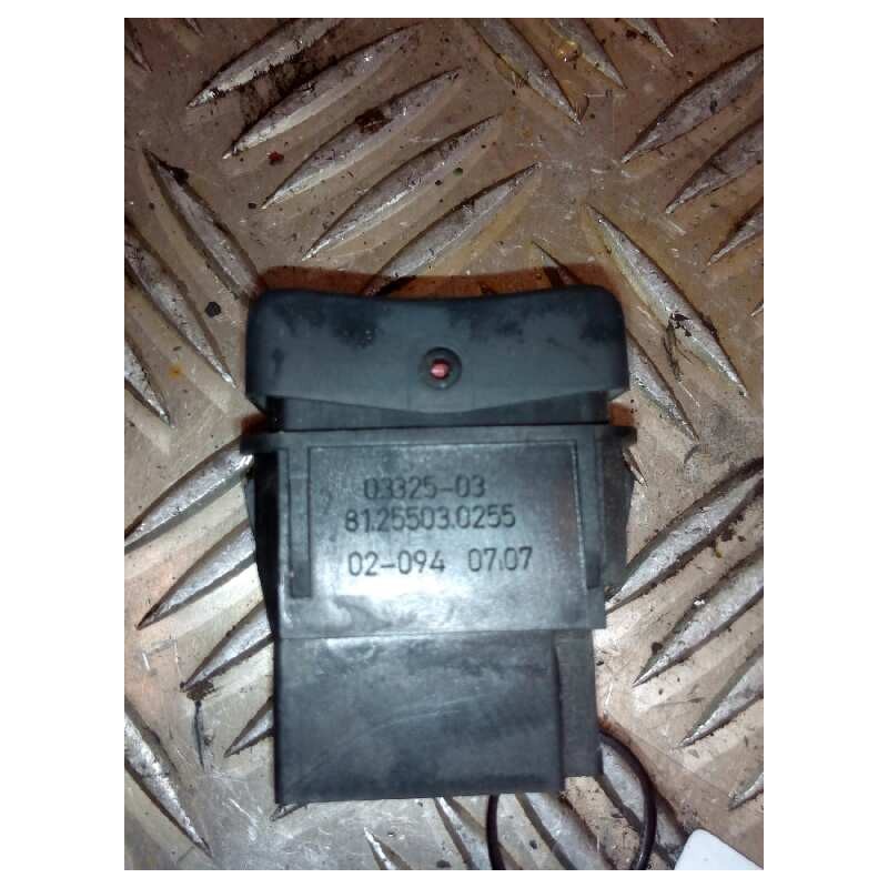 Recambio de interruptor para man tg - a 18.xxx fg / bb   (e3/e4) l referencia OEM IAM 81255030255  