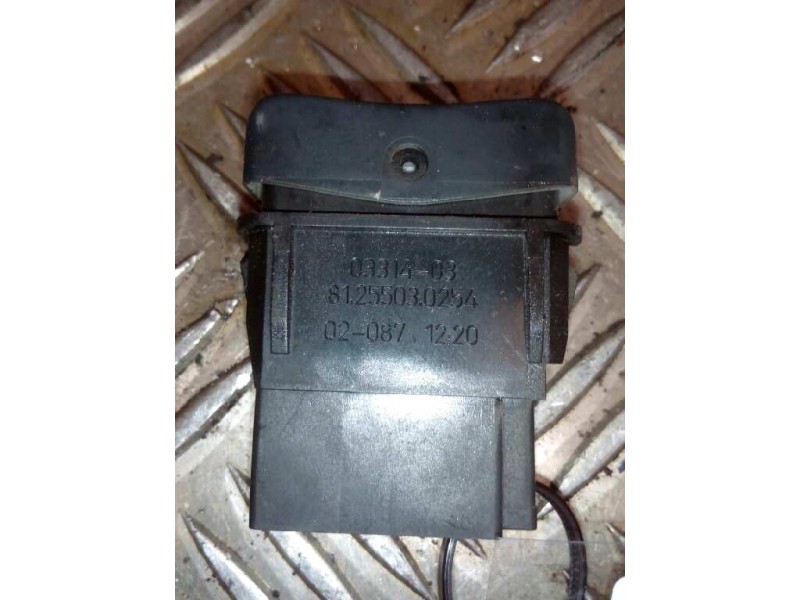 Recambio de interruptor para man tg - a 18.xxx fg / bb   (e3/e4) l referencia OEM IAM 81255030254  