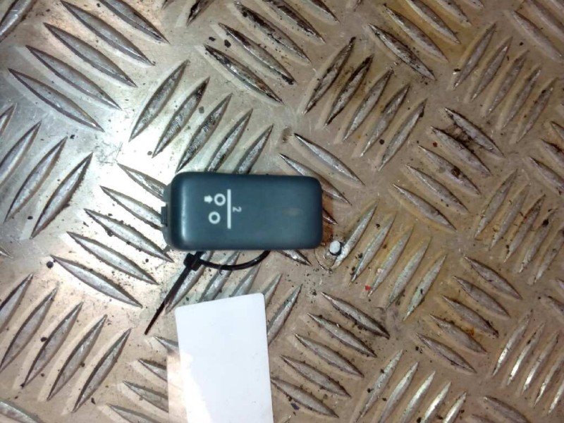 Recambio de interruptor para man tg - a 18.xxx fg / bb   (e3/e4) l referencia OEM IAM 81255250064  