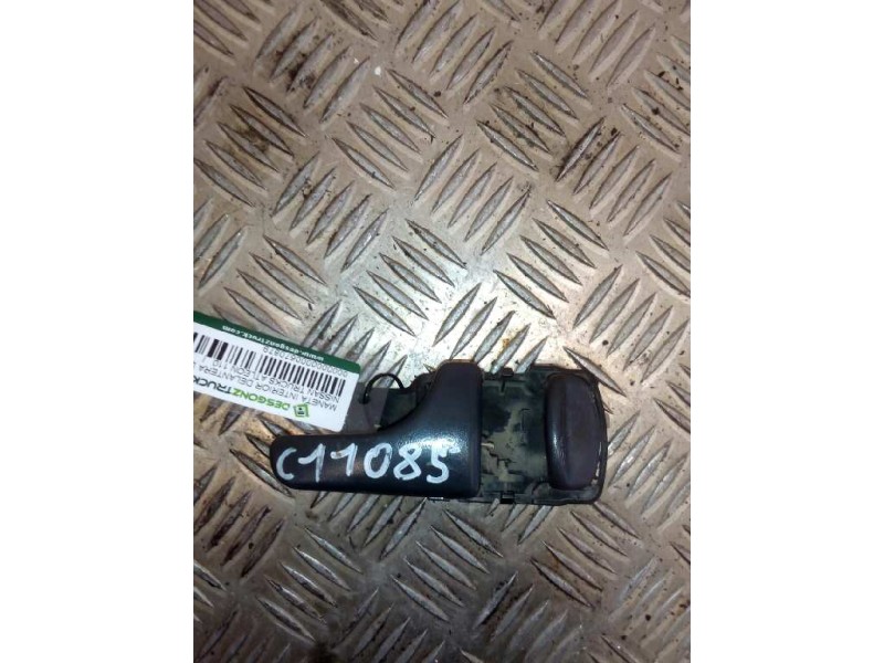 Recambio de maneta interior delantera derecha para nissan trucks atleon 110 referencia OEM IAM   