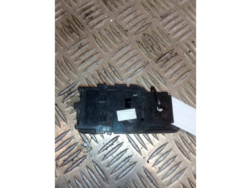 Recambio de maneta interior delantera derecha para nissan trucks atleon 110 referencia OEM IAM   