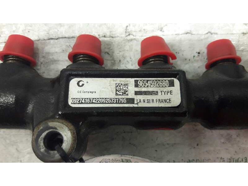Recambio de rampa inyectora para peugeot 307 (s1) xr clim plus referencia OEM IAM 9654592680  