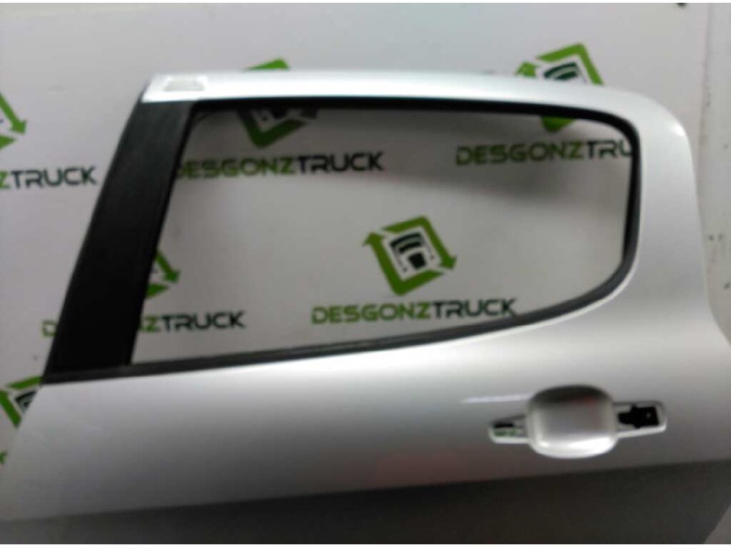 Recambio de puerta trasera izquierda para peugeot 308 confort referencia OEM IAM   