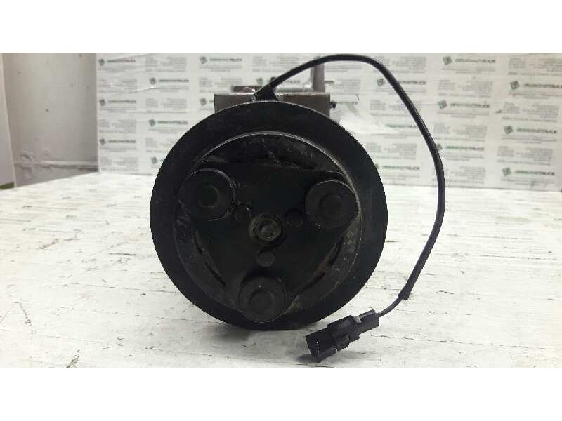 Recambio de compresor aire acondicionado para mitsubishi galloper (hyundai) 2.5 turbodiesel referencia OEM IAM 020005  
