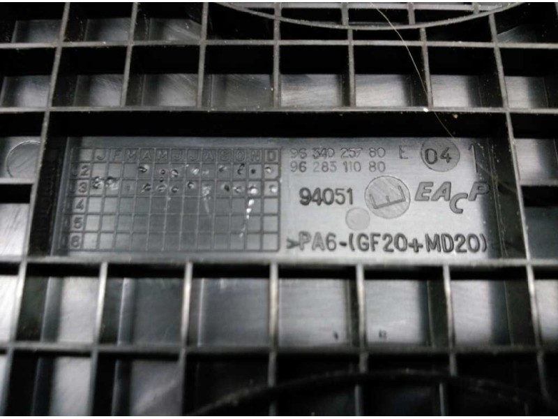 Recambio de tapa distribucion para peugeot 307 cc (s1) 2.0 referencia OEM IAM 9634052780 9628311080 