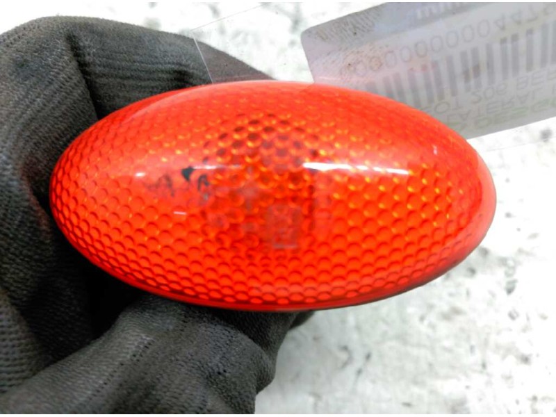 Recambio de piloto lateral izquierdo para peugeot 206 berlina xr referencia OEM IAM   