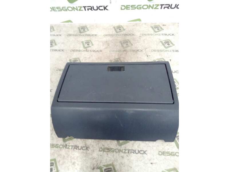 Recambio de guantera para renault trucks midliner m 180.10/c (175cv) referencia OEM IAM 5010210902C 5010226280 23045