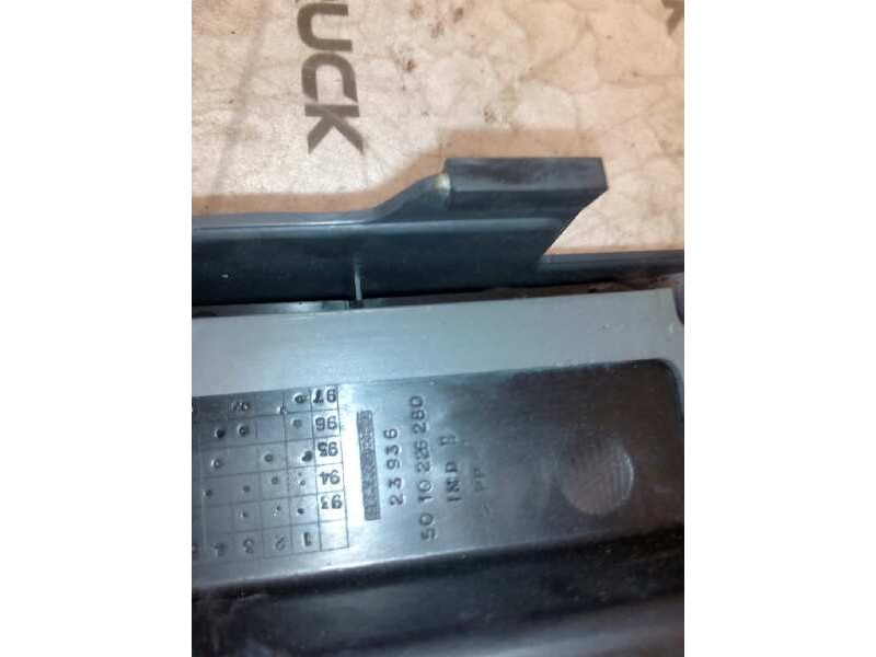 Recambio de guantera para renault trucks midliner m 180.10/c (175cv) referencia OEM IAM 5010210902C 5010226280 23045