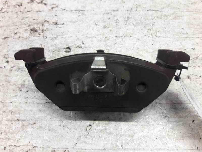 Recambio de pastillas de freno delanteras para seat leon (1p1) emocion referencia OEM IAM   