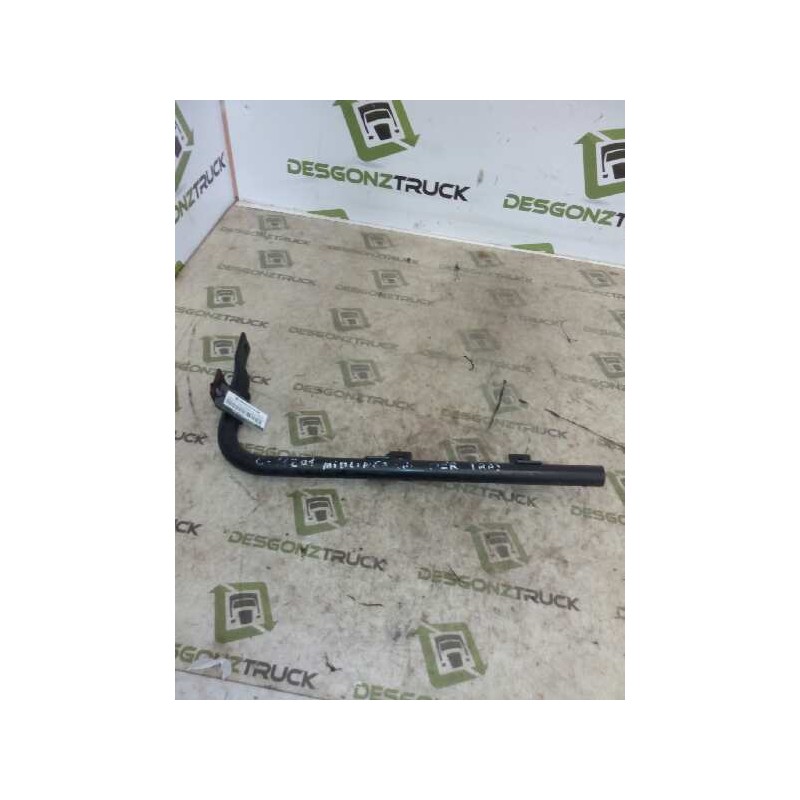 Recambio de soporte guardabarros trasero para renault trucks midliner m 180.10/c (175cv) referencia OEM IAM DERECHO  