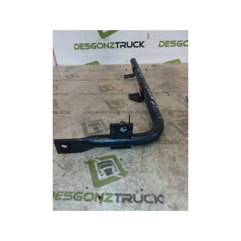 Recambio de soporte guardabarros trasero para renault trucks midliner m 180.10/c (175cv) referencia OEM IAM DERECHO  
