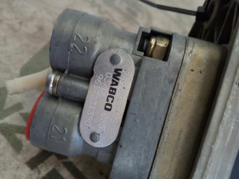 Recambio de palanca freno de mano para renault magnum ab 2005 cabina adel.tractor semirr. gv  4x2 4xx.18 gran espacio referencia