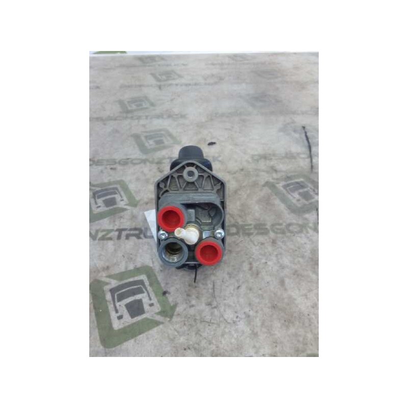 Recambio de palanca freno de mano para renault magnum ab 2005 cabina adel.tractor semirr. gv  4x2 4xx.18 gran espacio referencia