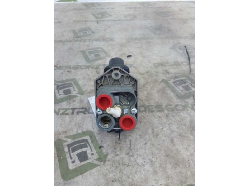 Recambio de palanca freno de mano para renault magnum ab 2005 cabina adel.tractor semirr. gv  4x2 4xx.18 gran espacio referencia