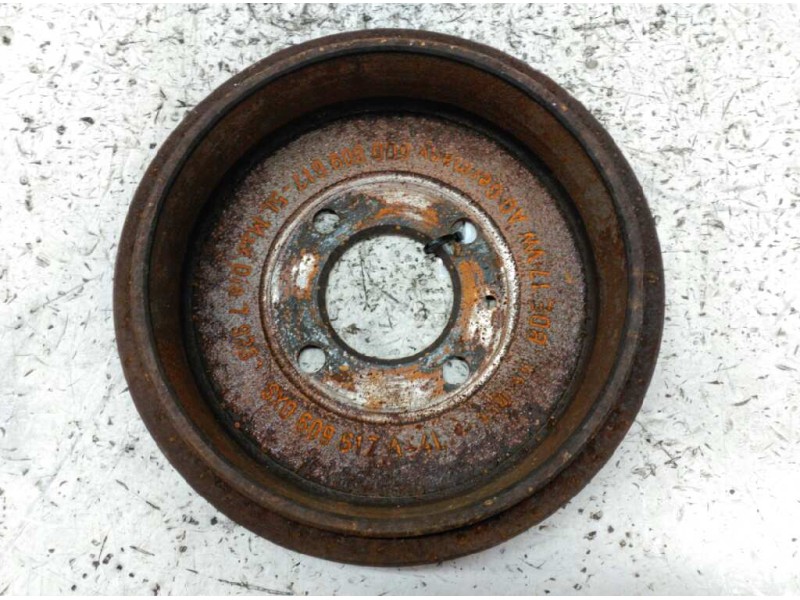Recambio de tambor freno trasero para volkswagen polo berlina (6n2) trendline referencia OEM IAM 6X0609617A DERECHO 