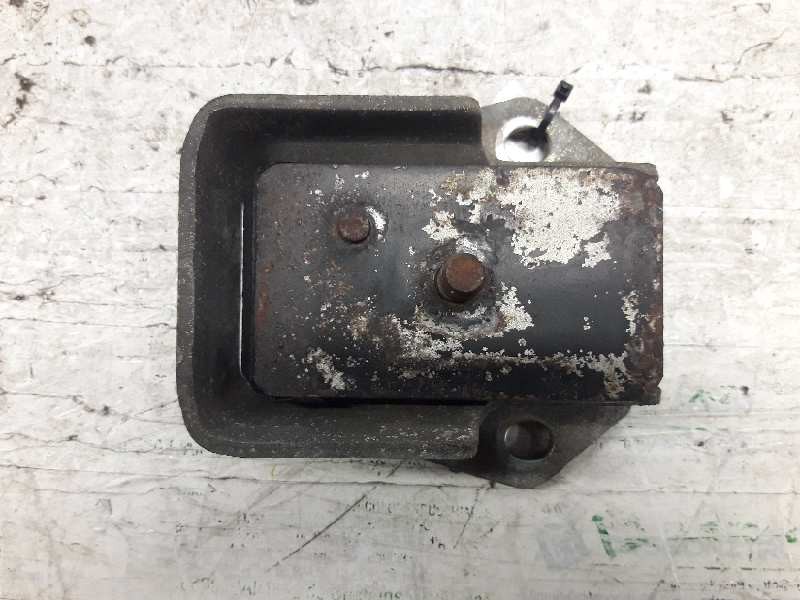 Recambio de soporte motor izquierdo para mitsubishi montero (v20/v40) referencia OEM IAM   
