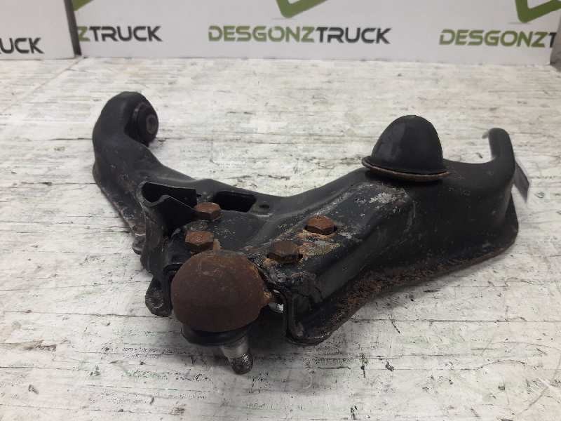 Recambio de brazo suspension inferior delantero izquierdo para mitsubishi montero (v20/v40) referencia OEM IAM   