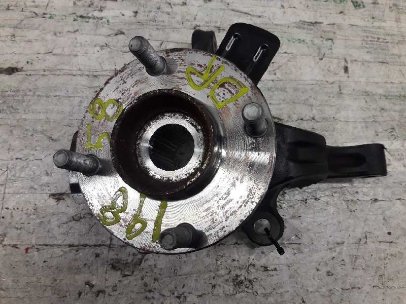 Recambio de mangueta delantera derecha para nissan nv 200 (m20) evalia premium referencia OEM IAM   