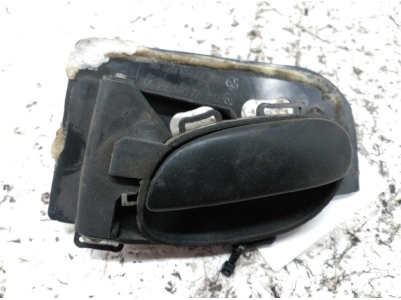 Recambio de maneta interior trasera derecha para peugeot 206 berlina xt referencia OEM IAM 9623698077  