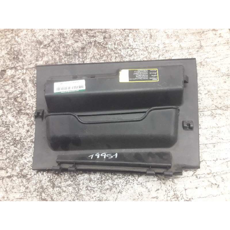 Recambio de guantera para fiat stilo (192) 1.9 jtd / 1.9 jtd 115 active referencia OEM IAM 1821920240  