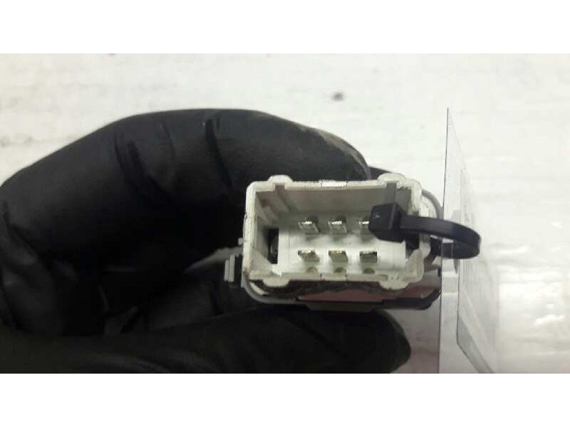 Recambio de boton bloqueo elevalunas traseros para renault megane ii berlina 5p confort authentique referencia OEM IAM   