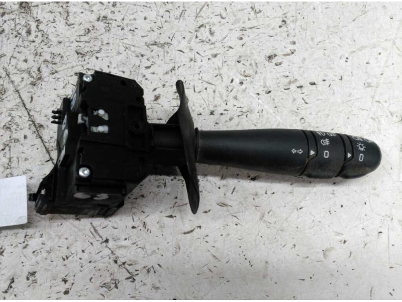 Recambio de mando intermitentes para renault clio ii fase ii (b/cb0) authentique referencia OEM IAM   