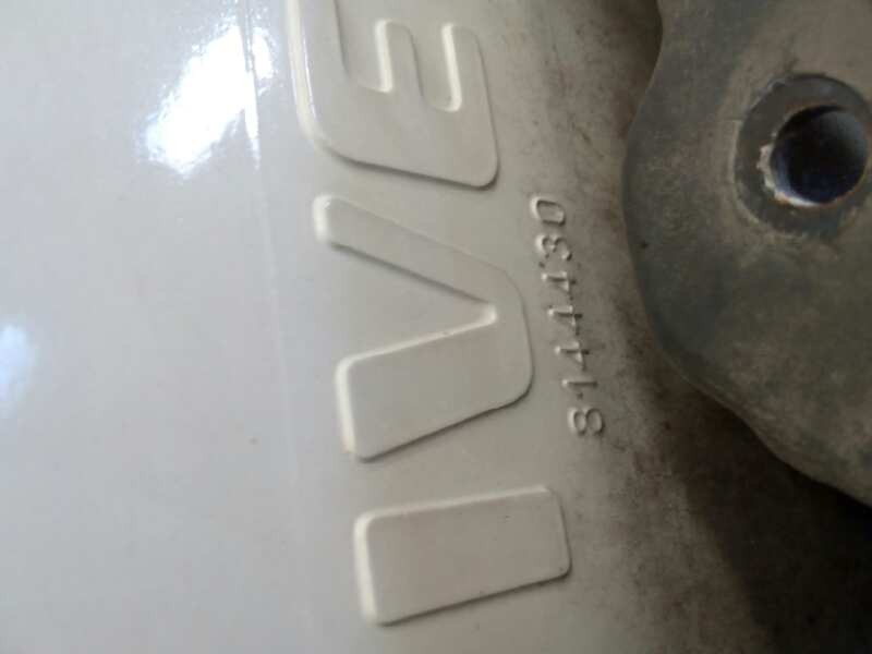 Recambio de moldura puerta delantera izquierda para iveco trucks eurostar ld 190 e 43 (430cv) referencia OEM IAM 8144430  