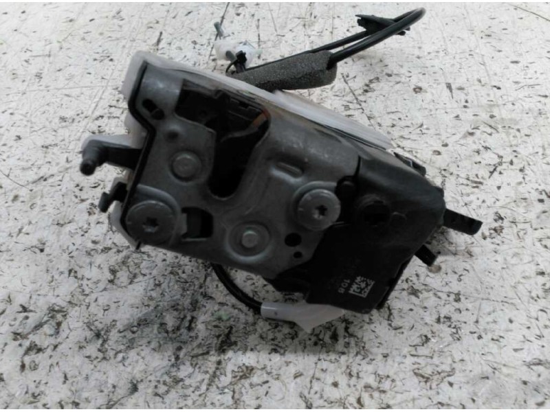 Recambio de cerradura puerta trasera izquierda para peugeot 308 confort referencia OEM IAM 5040A0395J1  