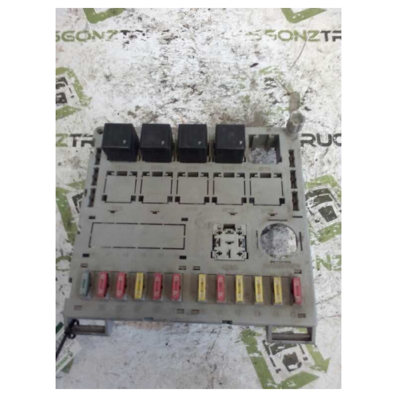 Recambio de caja reles / fusibles para scania serie 4 (p/r 144 l) 14.2 diesel referencia OEM IAM 1436458 1320850 